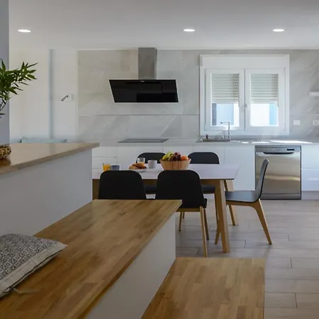 Apartment El Guanche Atico