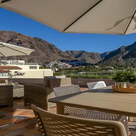 El Guanche Atico Apartment *